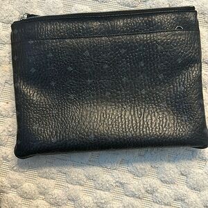 MCM CROSSBODY POUCH IN VISETOS ORIGINAL